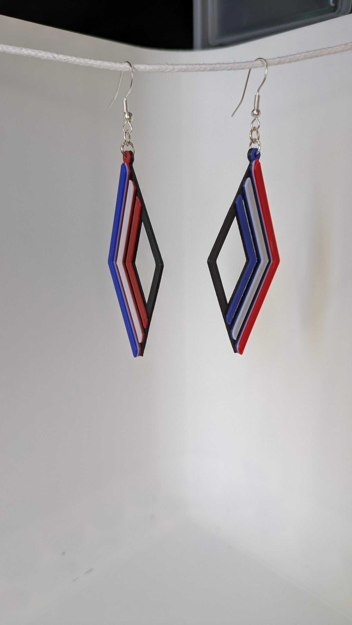 Les Boucles d'oreilles "3 Ondes" – Collection Artisanale