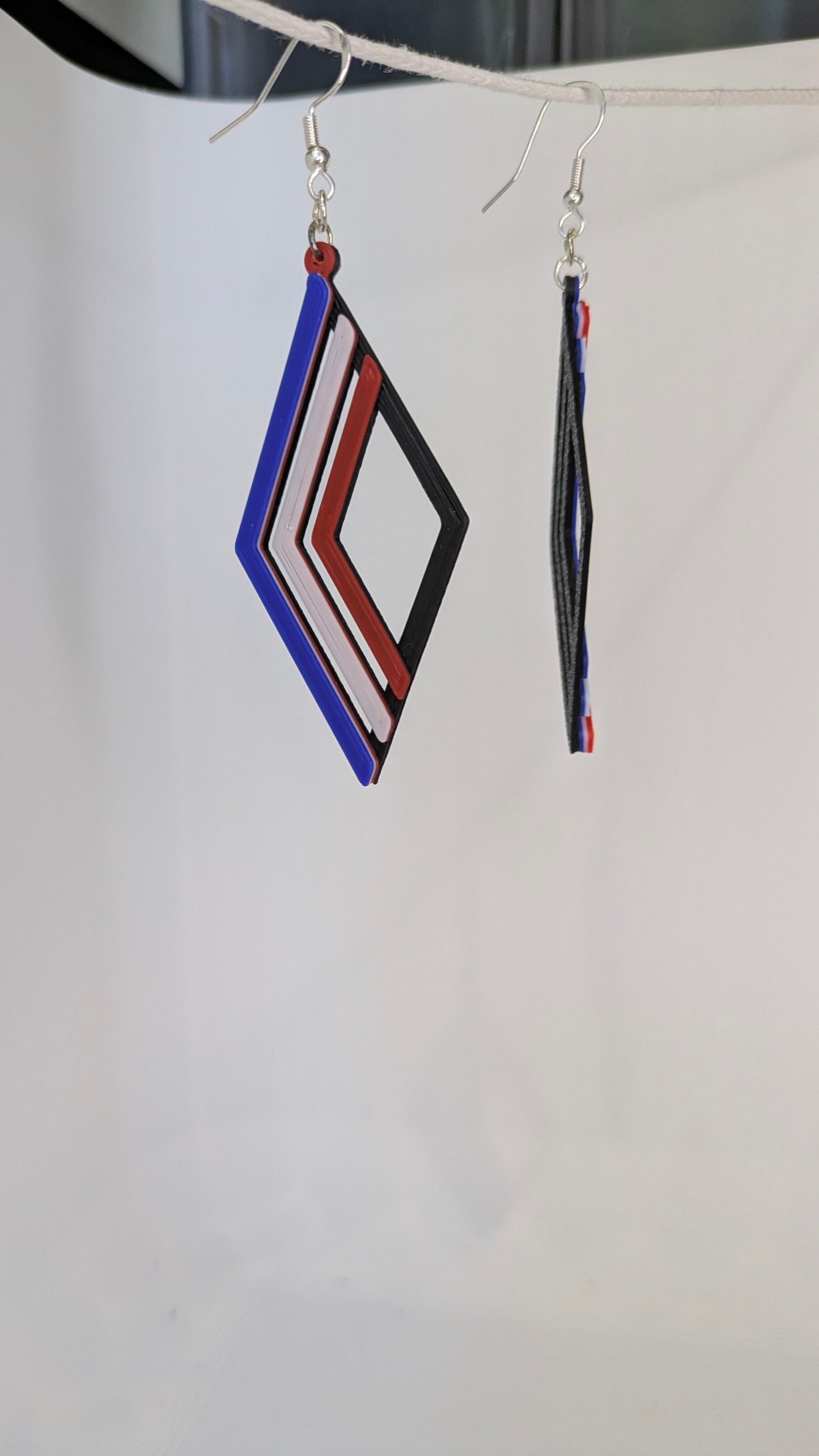 Les Boucles d'oreilles "3 Ondes" – Collection Artisanale