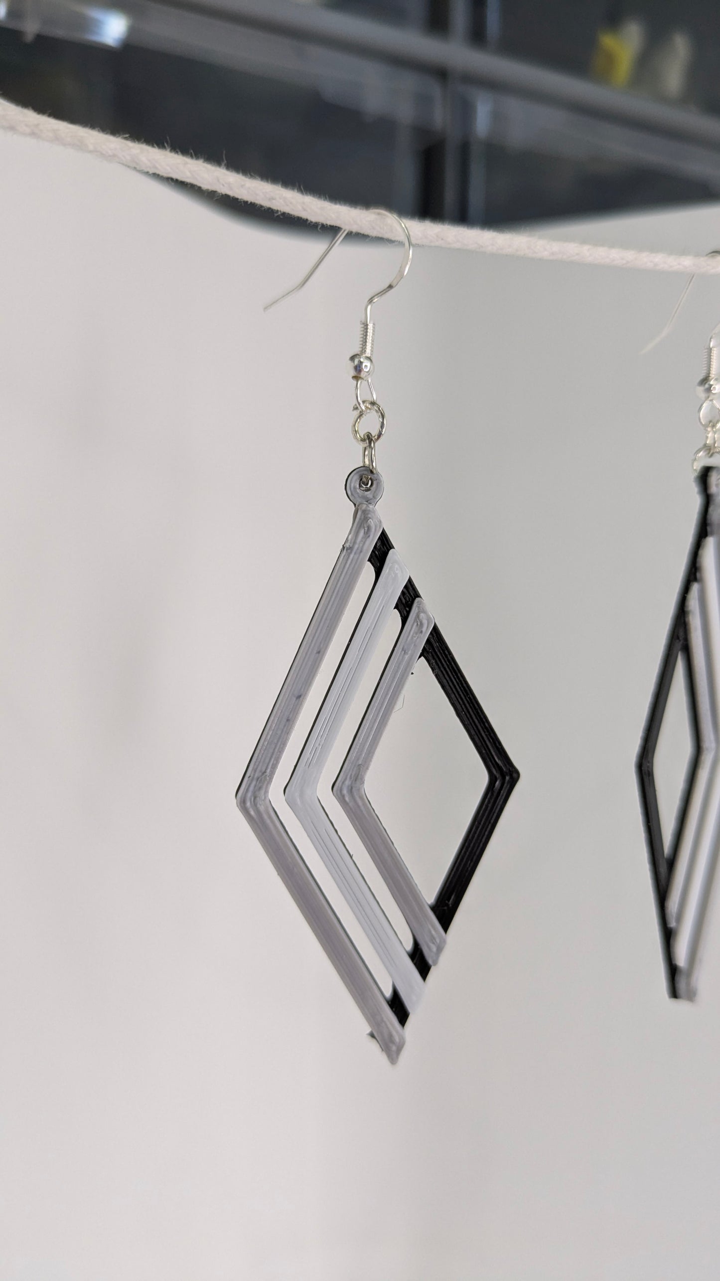 Les Boucles d'oreilles "3 Ondes" – Collection Artisanale