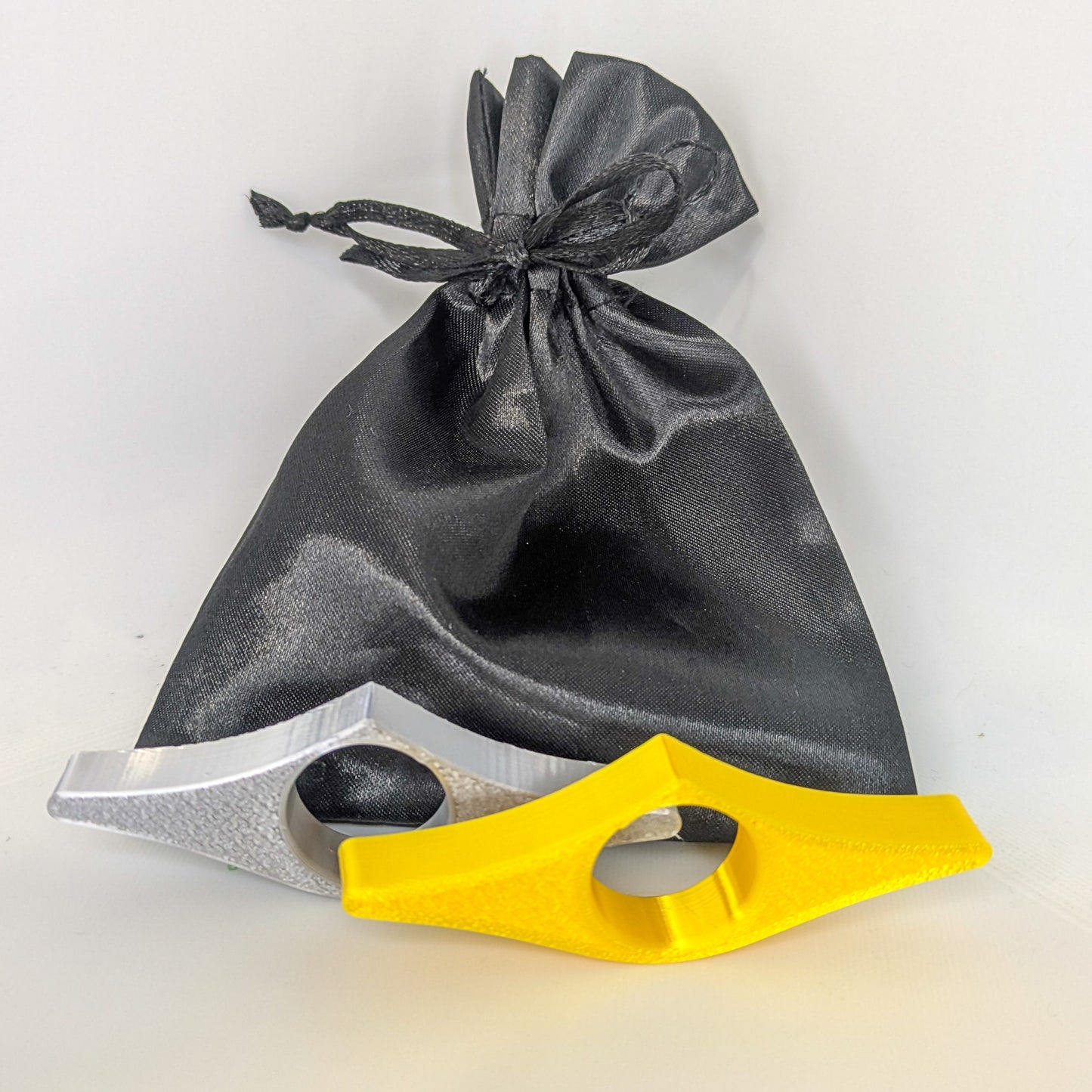 Pack 2 Supports de Lecture – Doré & Argenté avec Pochette Satin Noir – Accessoire Livre Mains Libres